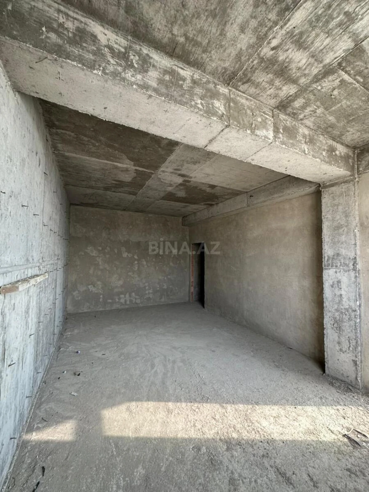 Satılır 1 otaqlı mənzil 78 m²