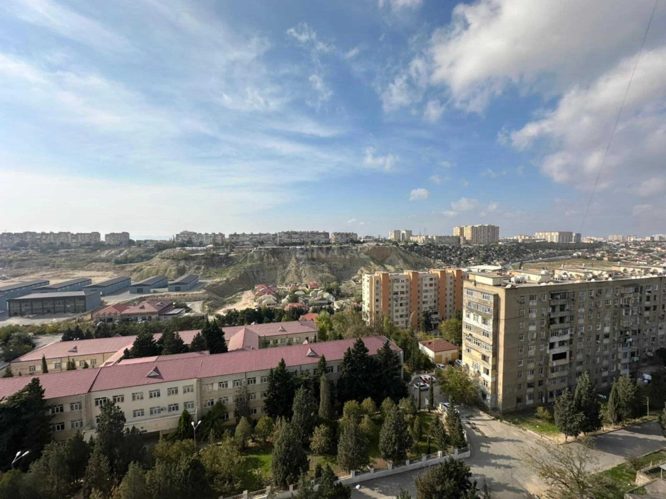 Satılır 1 otaqlı mənzil 78 m²