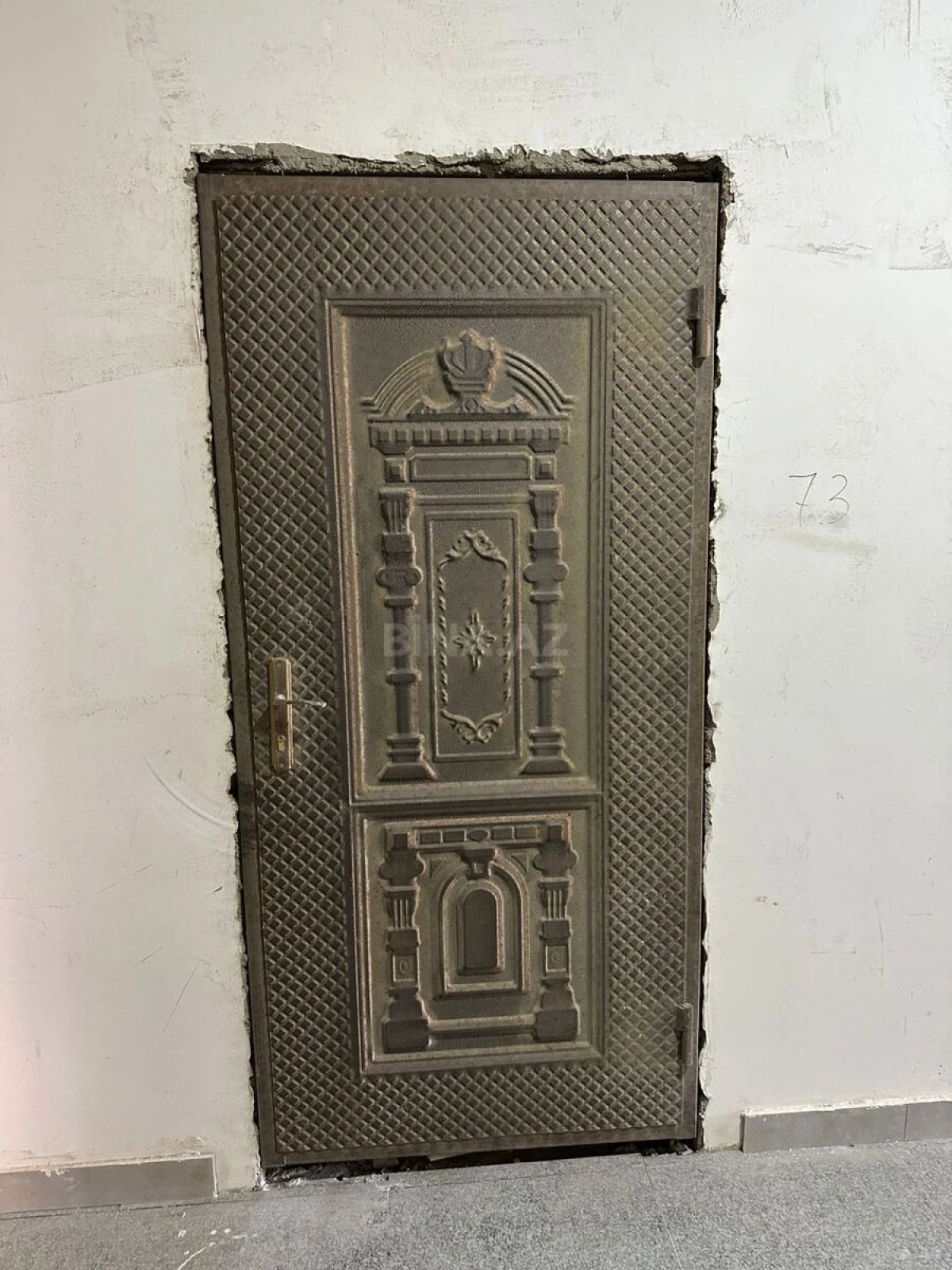 Satılır 1 otaqlı mənzil 78 m²