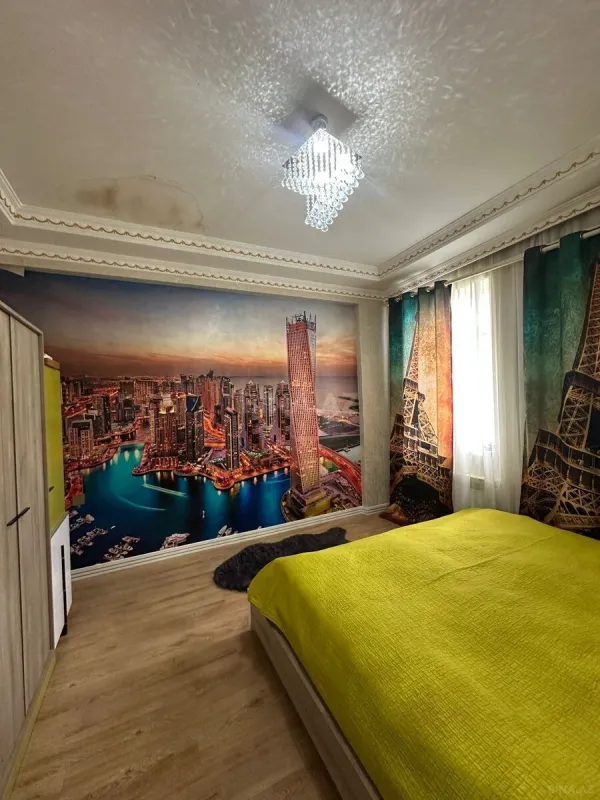 Kirayə verilir 4 otaqlı mənzil 180 m²