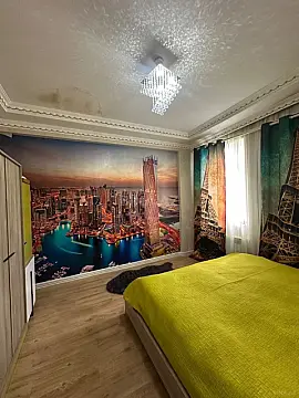 Kirayə verilir 4 otaqlı mənzil 180 m²