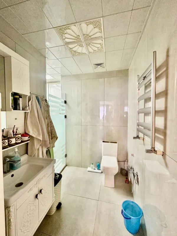 Kirayə verilir 4 otaqlı mənzil 180 m²