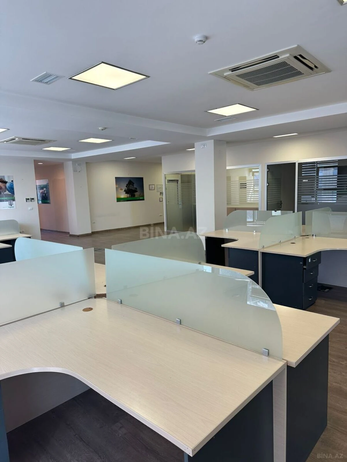 Kirayə verilir 8 otaqlı ofis 310 m²