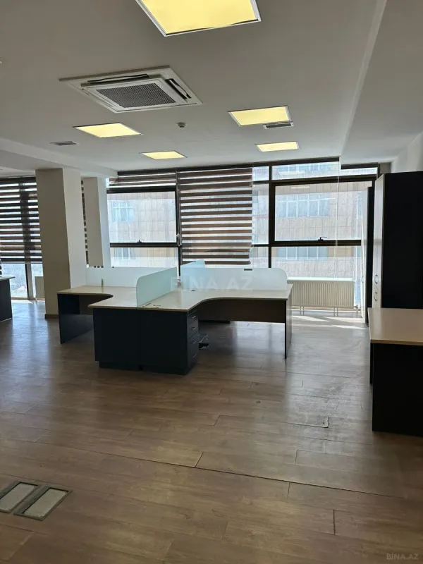 Kirayə verilir 8 otaqlı ofis 310 m²