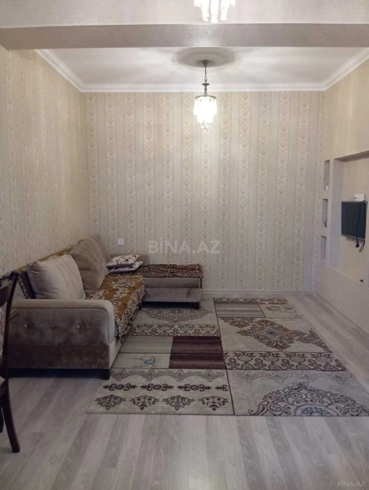Kirayə verilir 2 otaqlı mənzil 55 m²