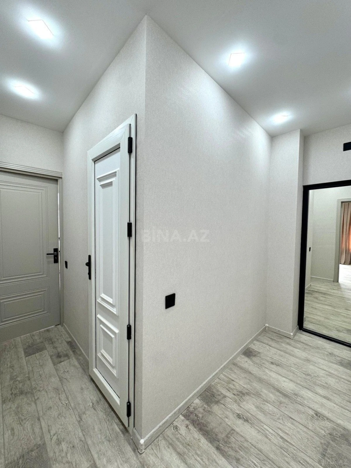 Satılır 2 otaqlı mənzil 55 m²