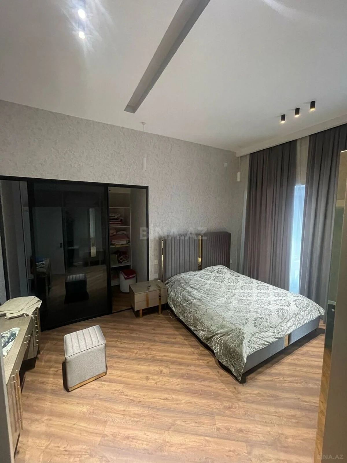 Kirayə verilir 4 otaqlı həyət evi 260 m²