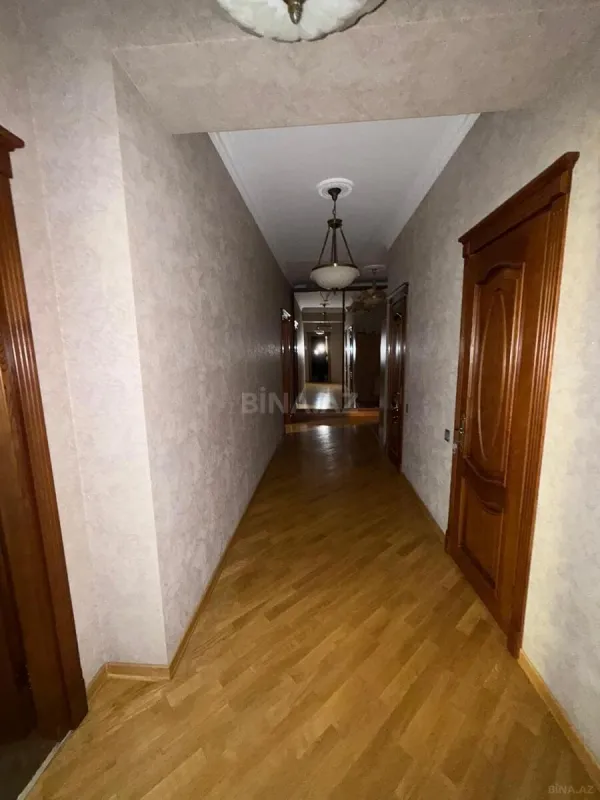 Satılır 3 otaqlı mənzil 110 m²