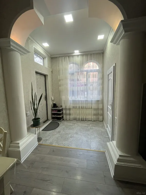 Satılır 3 otaqlı mənzil 76 m²