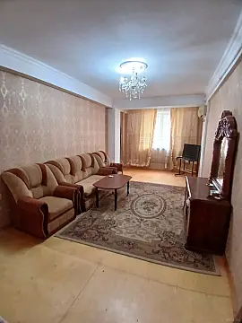 Kirayə verilir 2 otaqlı mənzil 60 m²