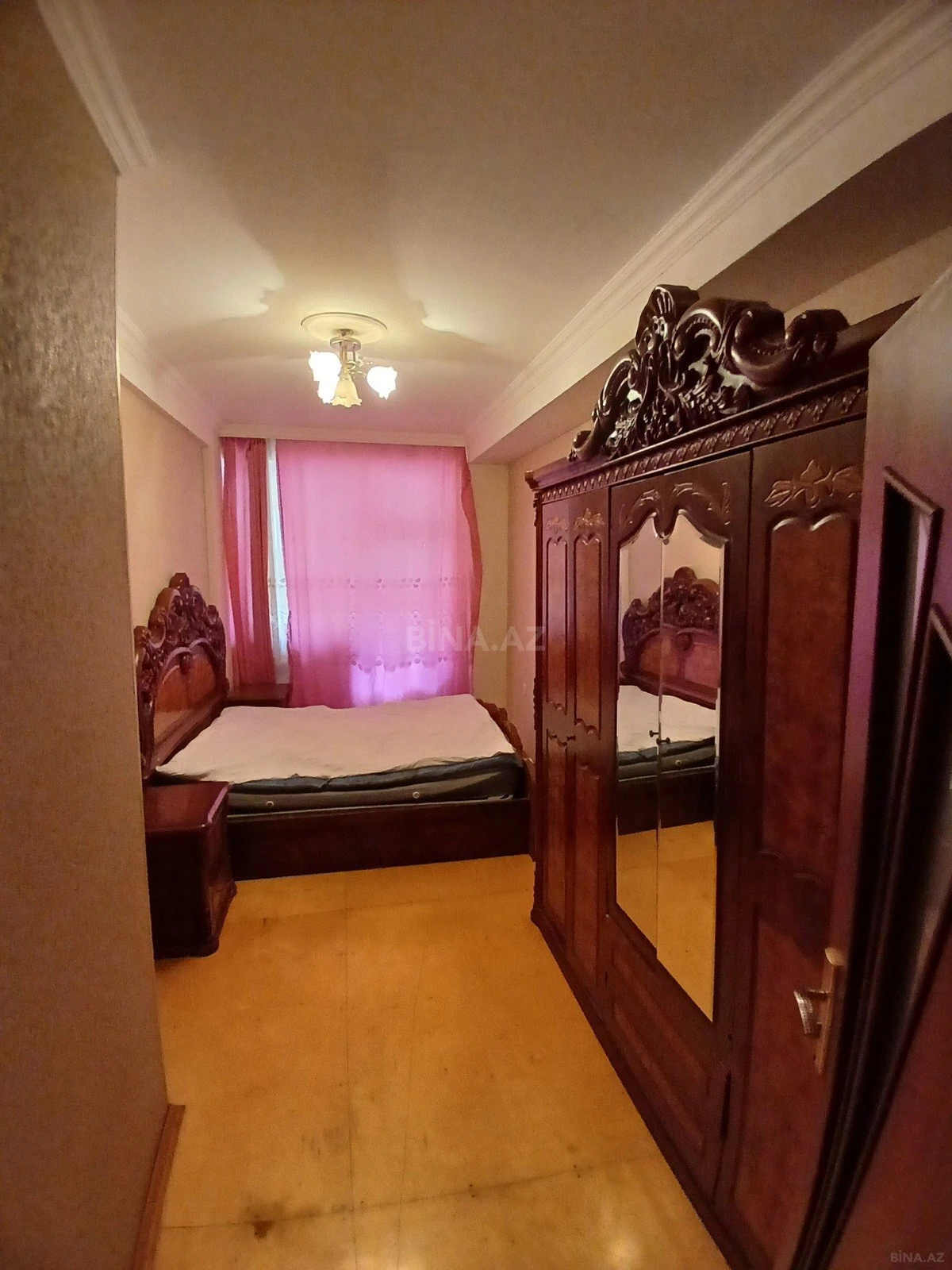 Kirayə verilir 2 otaqlı mənzil 60 m²