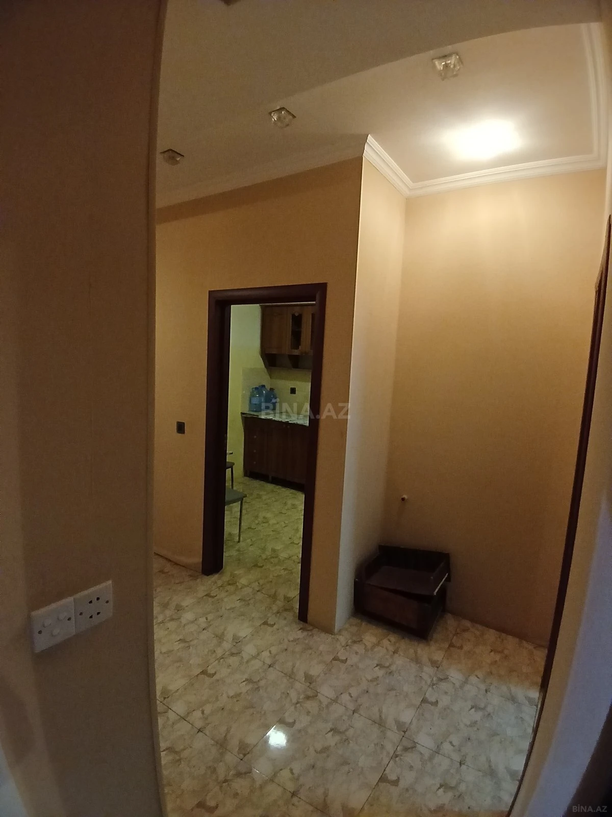 Kirayə verilir 2 otaqlı mənzil 60 m²