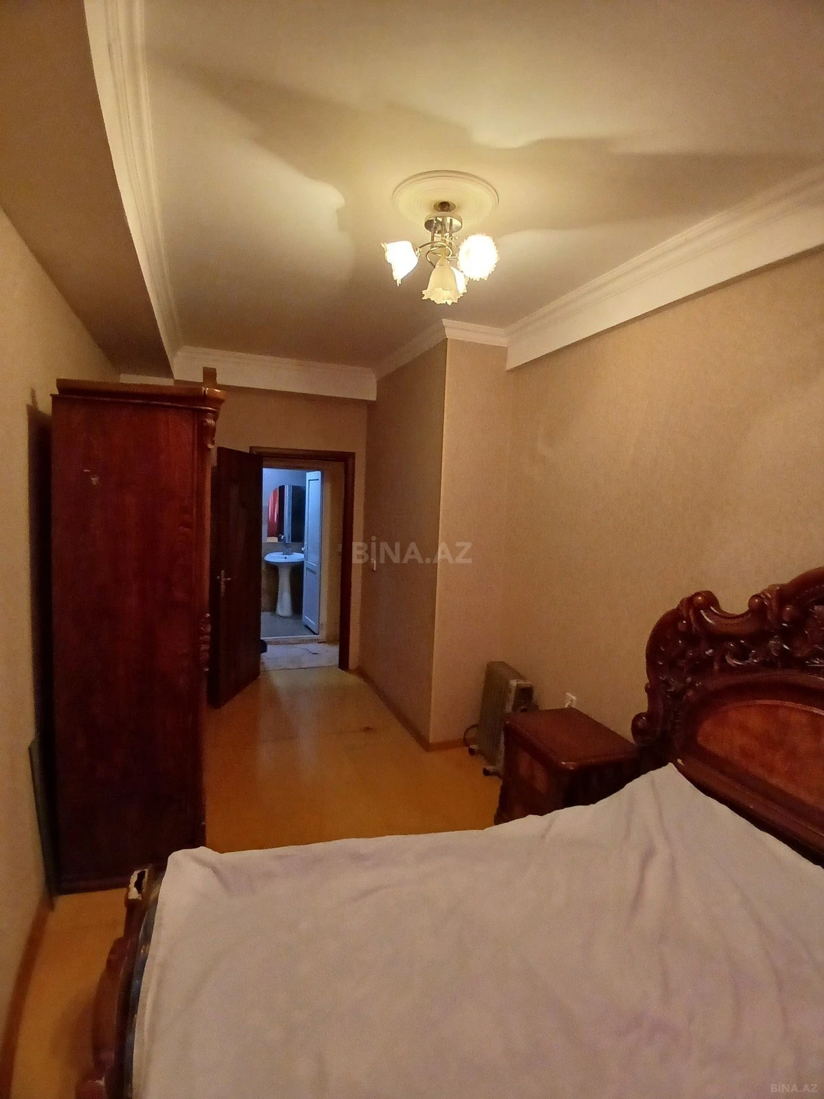 Kirayə verilir 2 otaqlı mənzil 60 m²