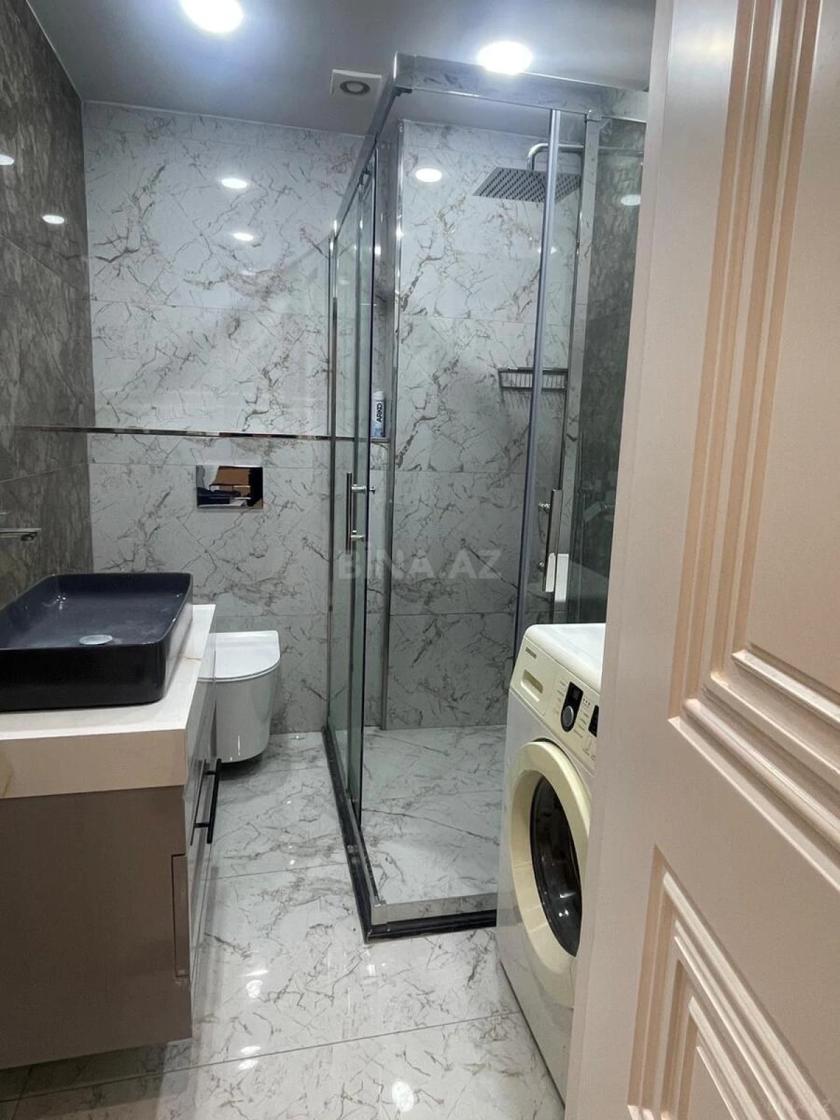 Kirayə verilir 2 otaqlı mənzil 60 m²