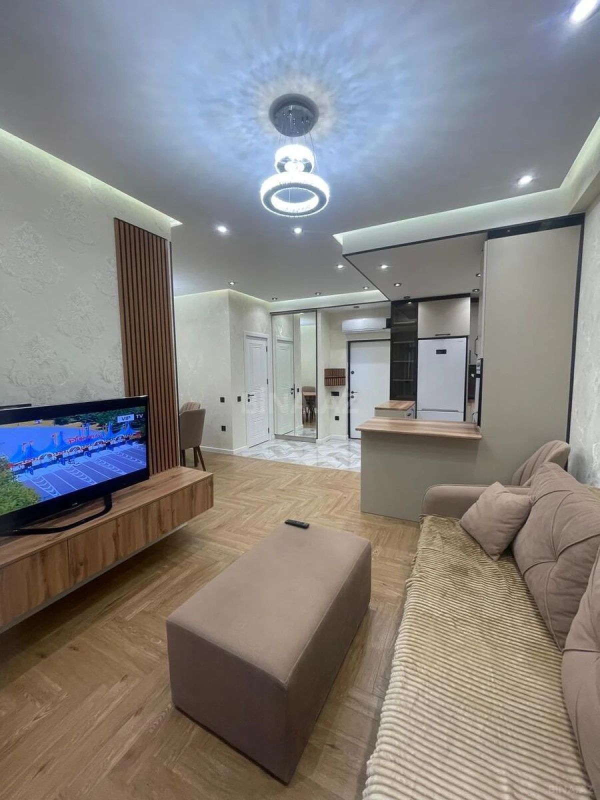 Kirayə verilir 2 otaqlı mənzil 60 m²