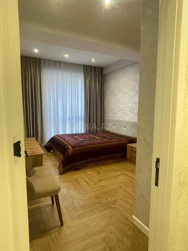 Kirayə verilir 2 otaqlı mənzil 60 m²