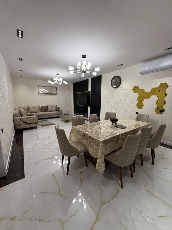 Kirayə verilir 4 otaqlı həyət evi 300 m²