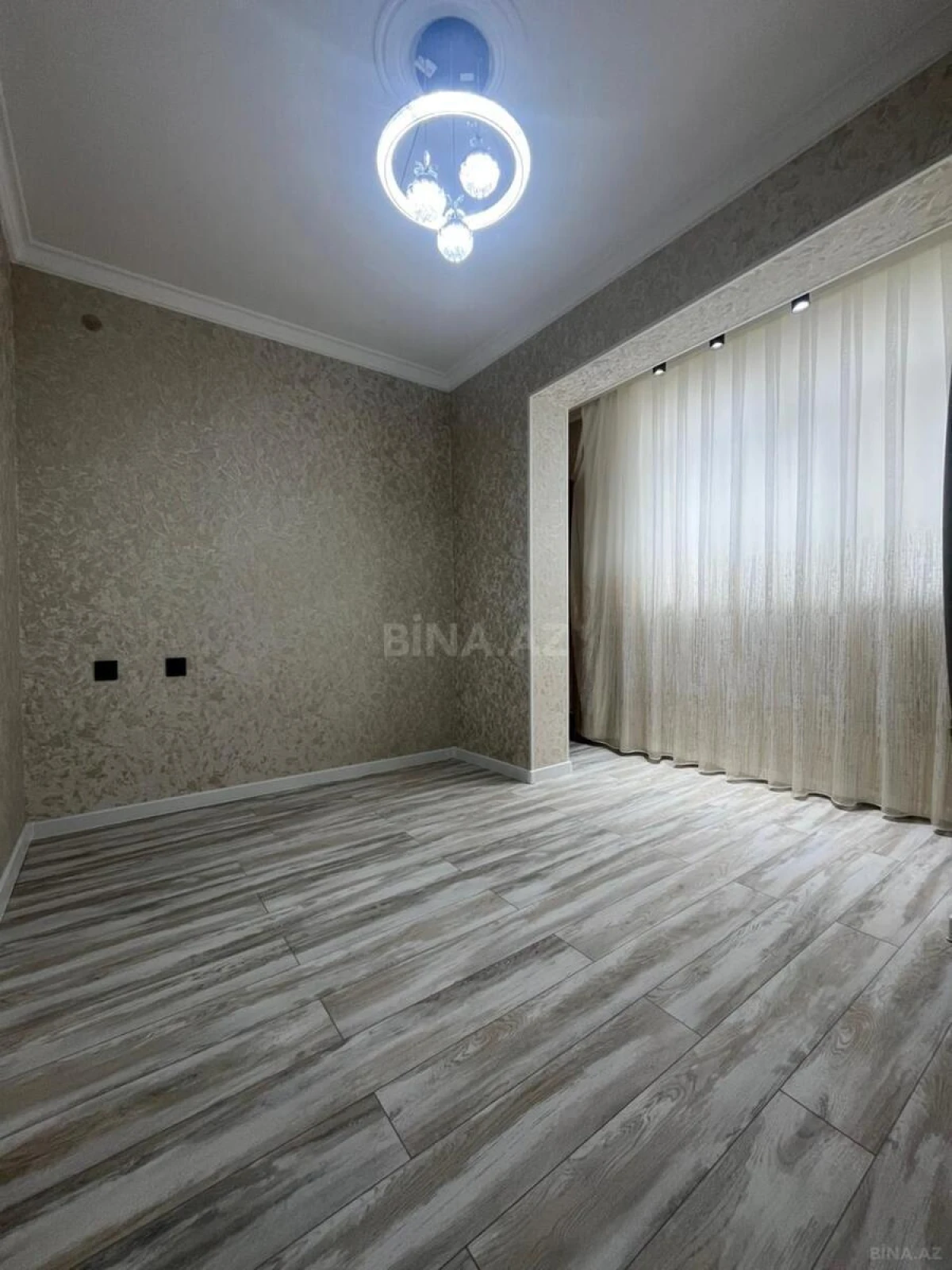 Satılır 3 otaqlı mənzil 70 m²