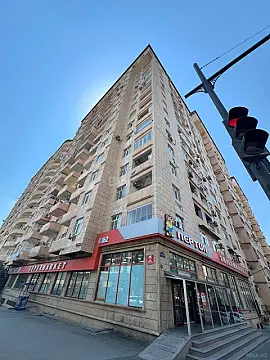 Satılır 2 otaqlı mənzil 70 m² — Bakı, Həzi Aslanov qəs. 2 otaq 70.00 m²