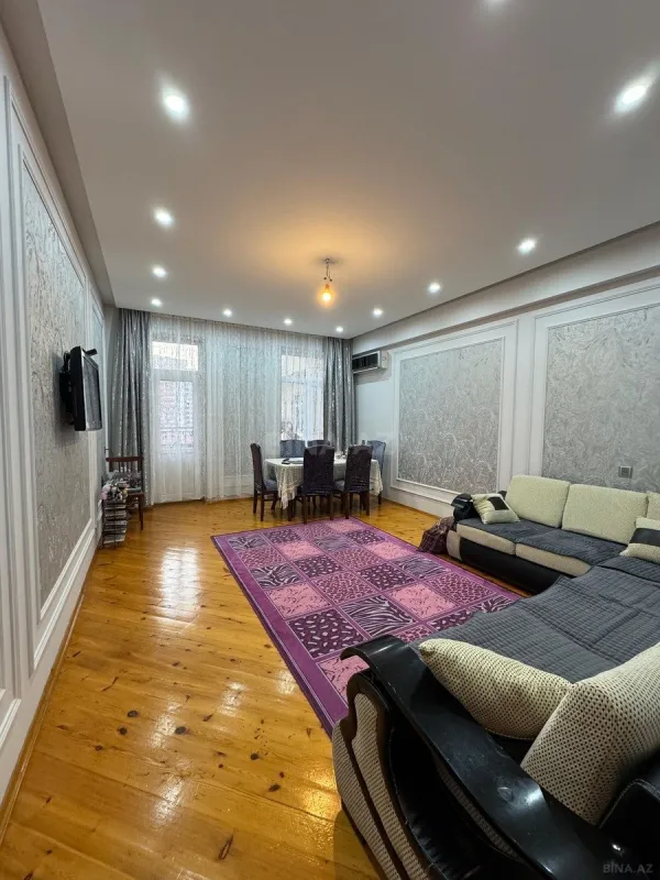 Satılır 2 otaqlı mənzil 70 m²