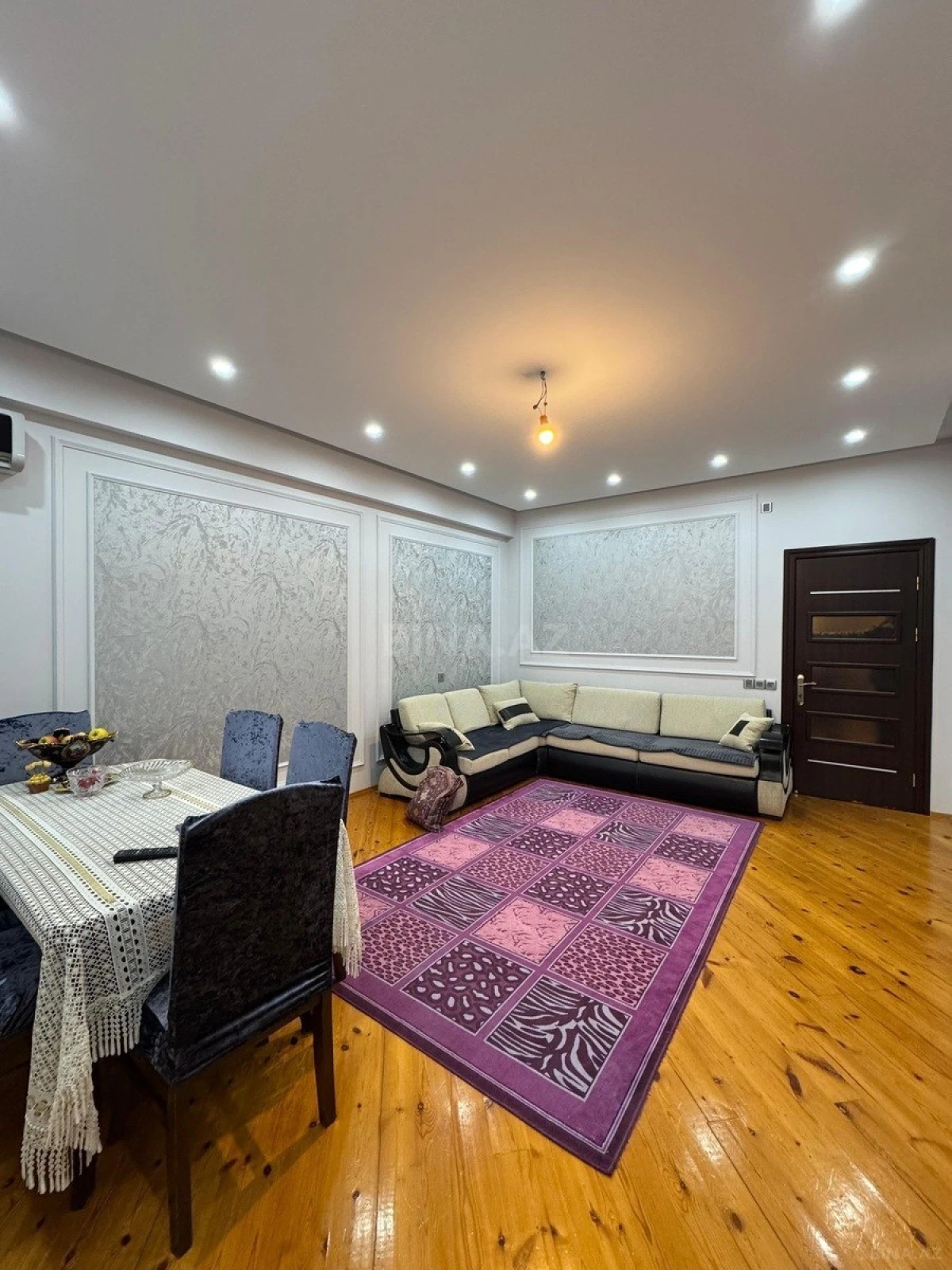 Satılır 2 otaqlı mənzil 70 m²