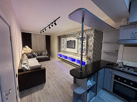 Satılır 3 otaqlı mənzil 85 m² — Bakı 3 otaq 85.00 m²