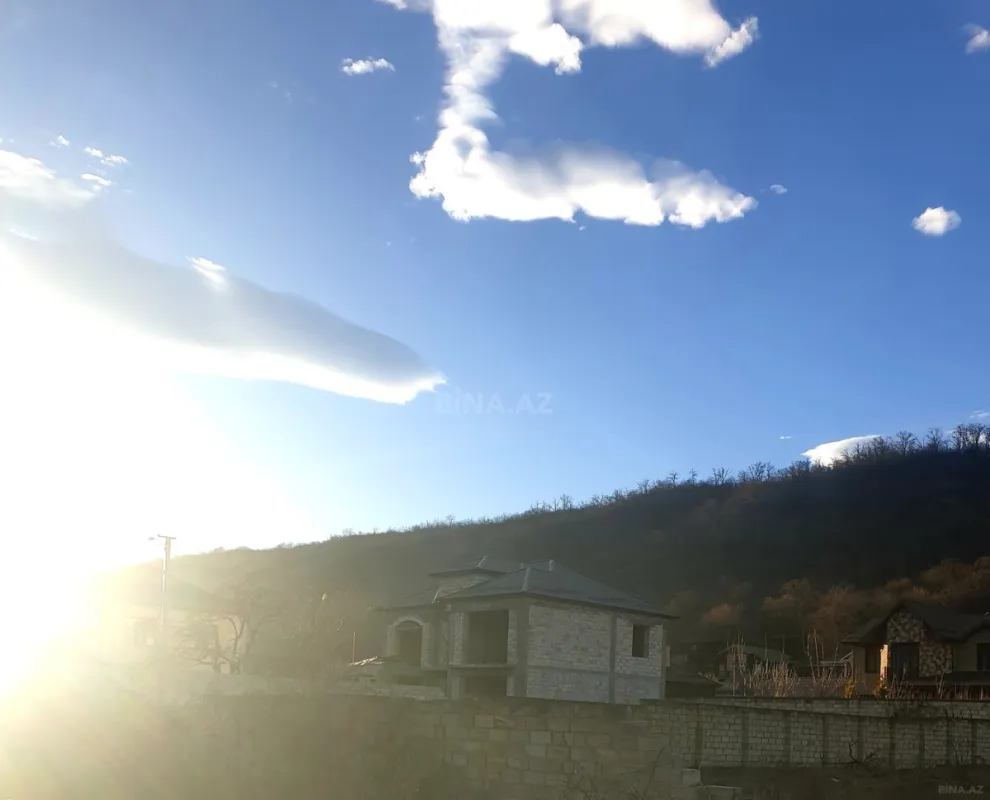 Satılır torpaq sahəsi 12 m²