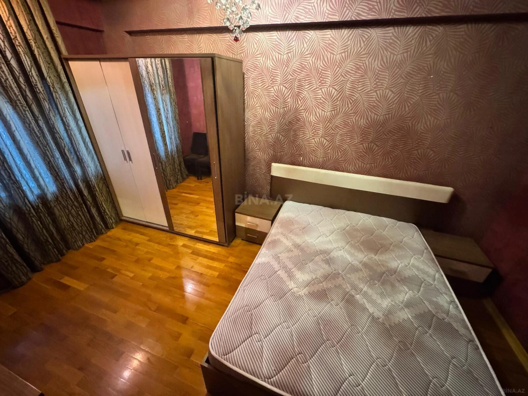 Kirayə verilir 2 otaqlı mənzil 60 m²