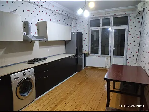 Kirayə verilir 4 otaqlı mənzil 130 m² — Bakı, 8-ci kilometr 4 otaq 130.00 m²