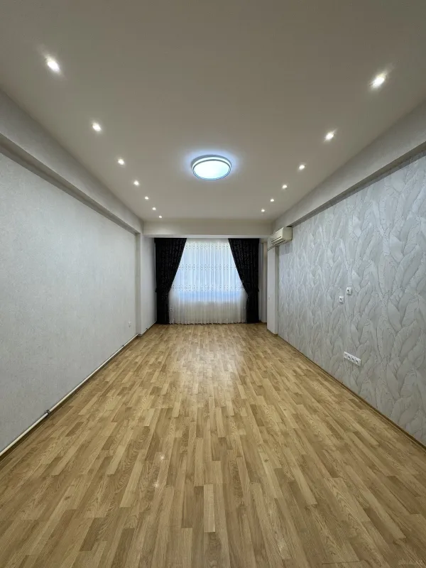 Satılır 2 otaqlı mənzil 70 m²