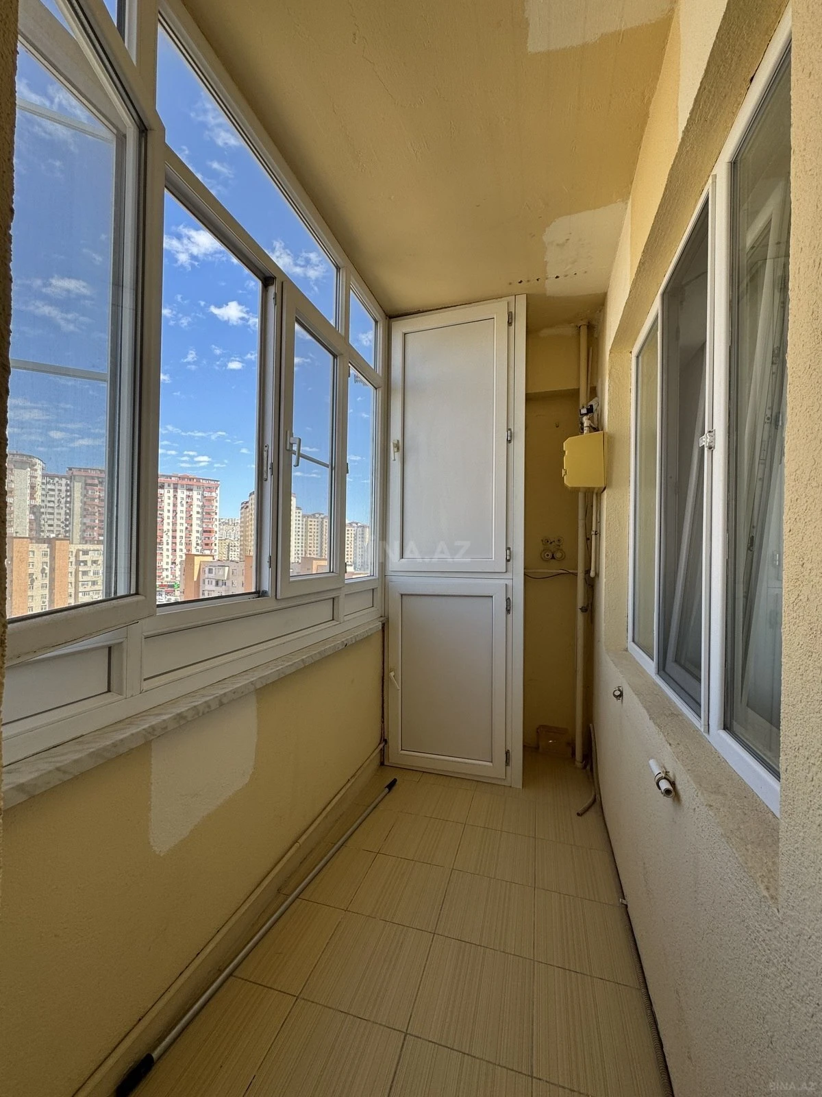 Satılır 2 otaqlı mənzil 70 m²