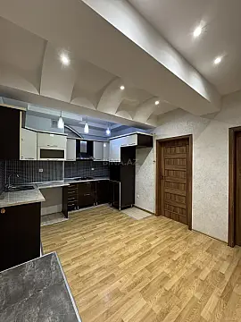 Satılır 2 otaqlı mənzil 70 m²
