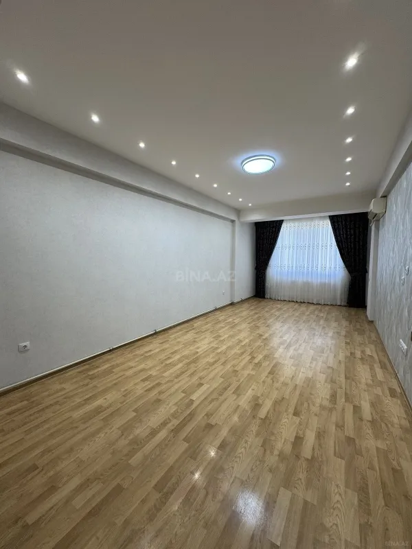 Satılır 2 otaqlı mənzil 70 m²
