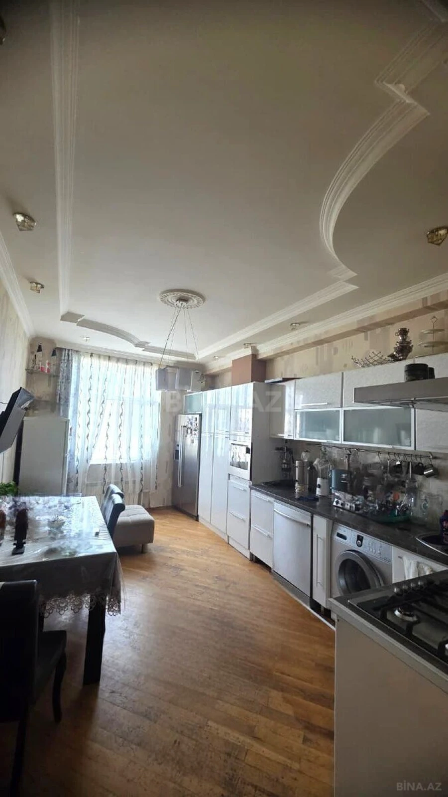 Satılır 3 otaqlı mənzil 125 m²