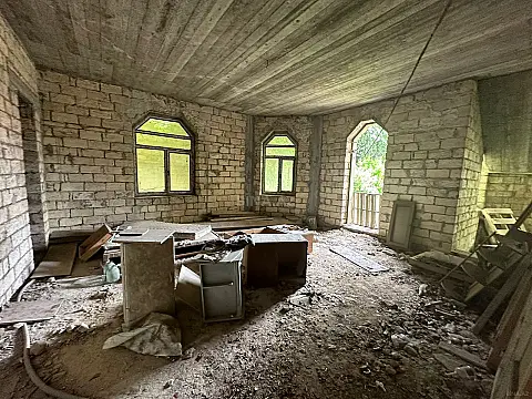 Satılır obyekt 1200 m²