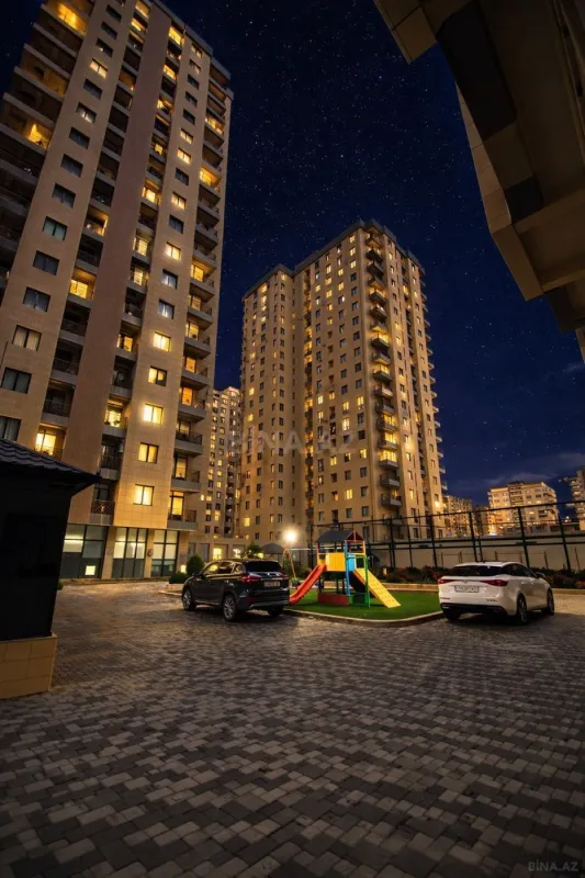 Satılır 4 otaqlı mənzil 192.5 m²