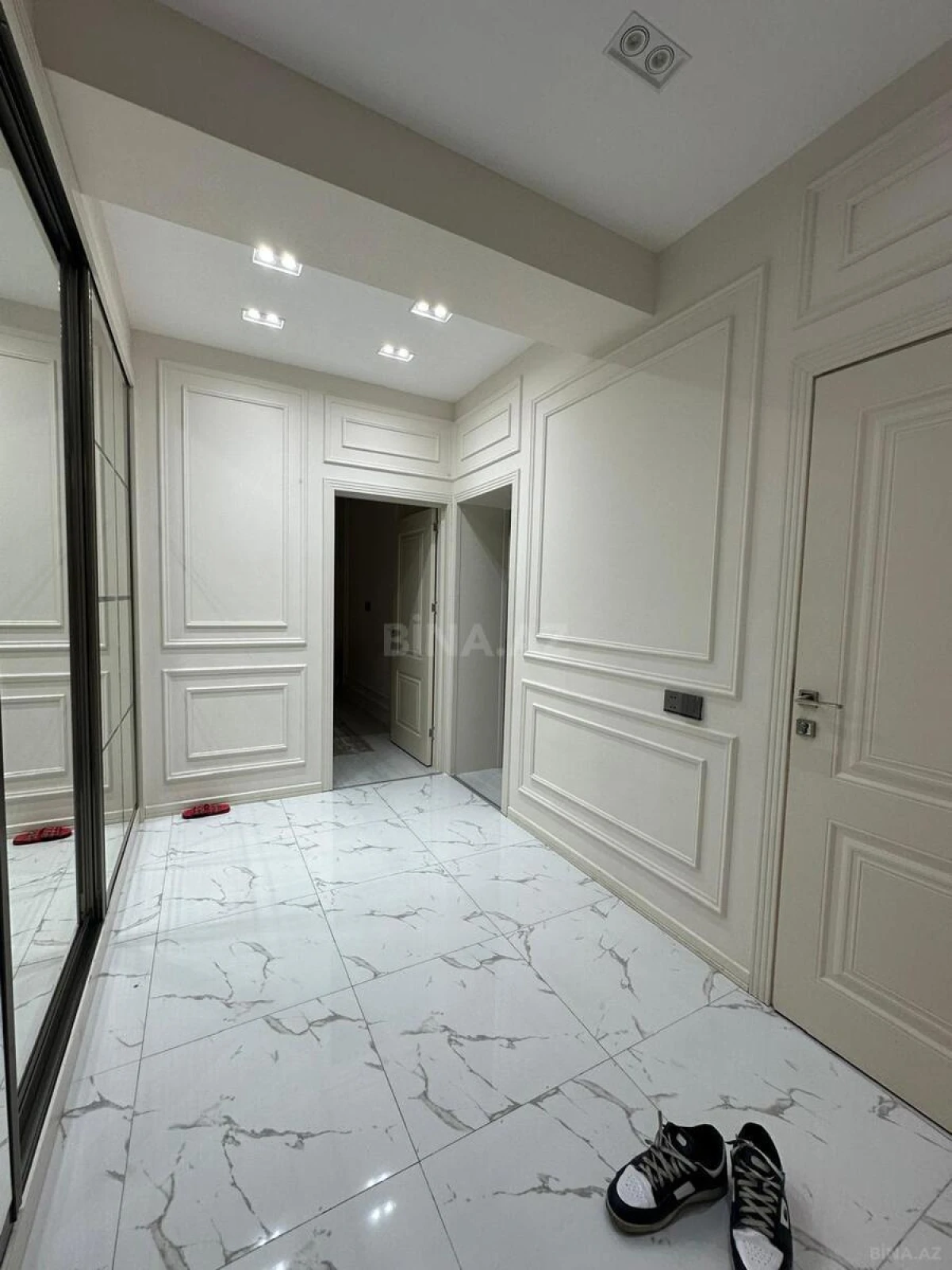 Satılır 2 otaqlı mənzil 53 m²