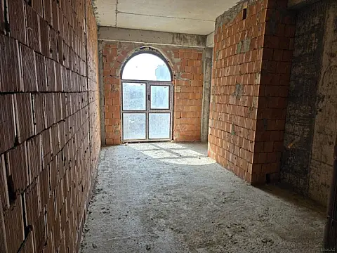 Satılır 3 otaqlı mənzil 113 m²