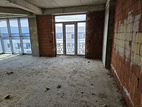 Satılır 3 otaqlı mənzil 113 m²