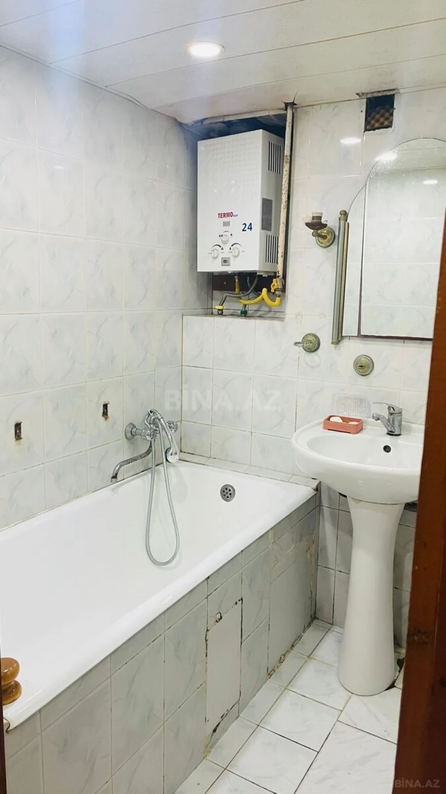 Kirayə verilir 2 otaqlı mənzil 45 m²