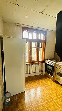 Kirayə verilir 2 otaqlı mənzil 45 m²
