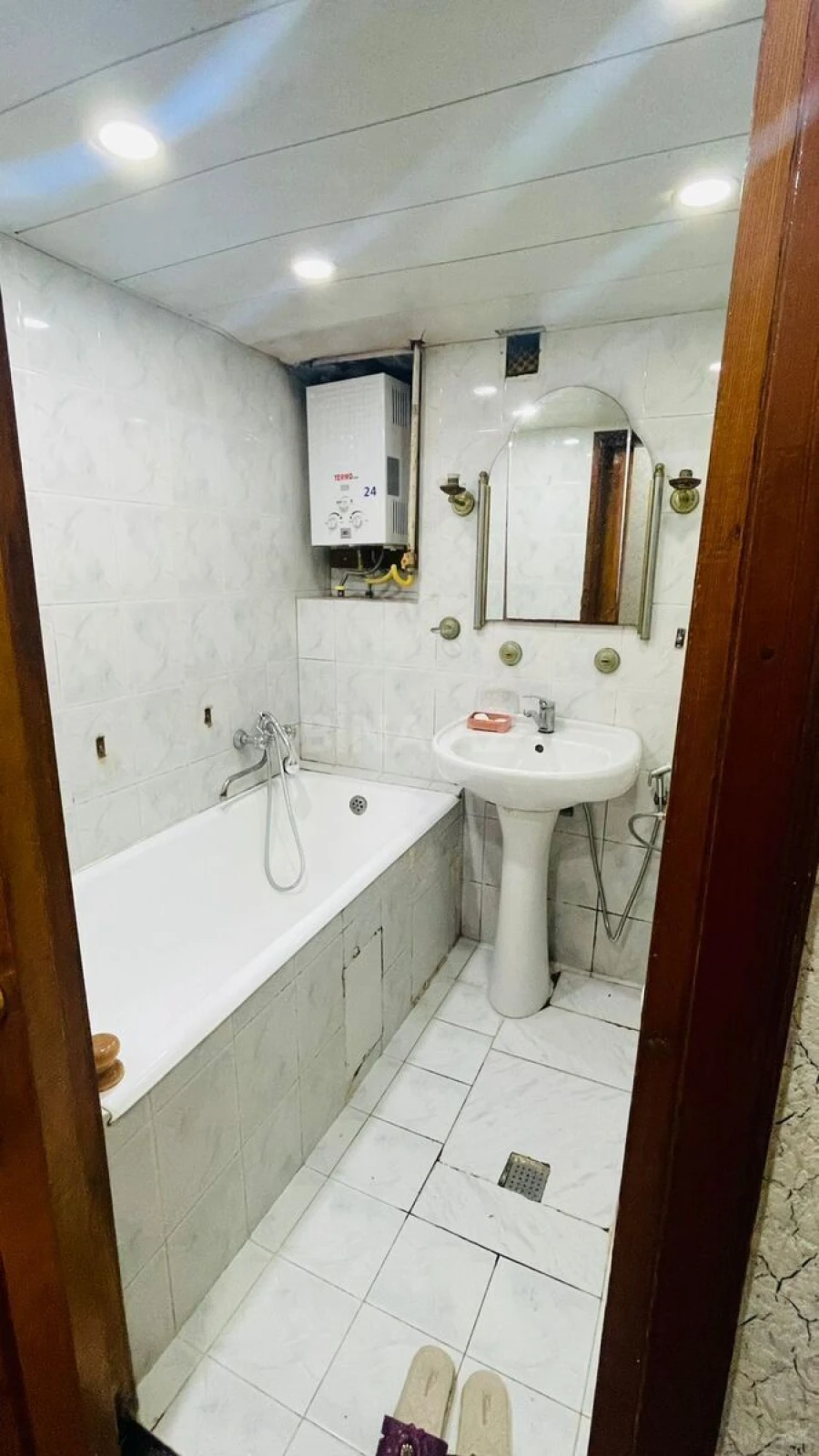 Kirayə verilir 2 otaqlı mənzil 45 m²