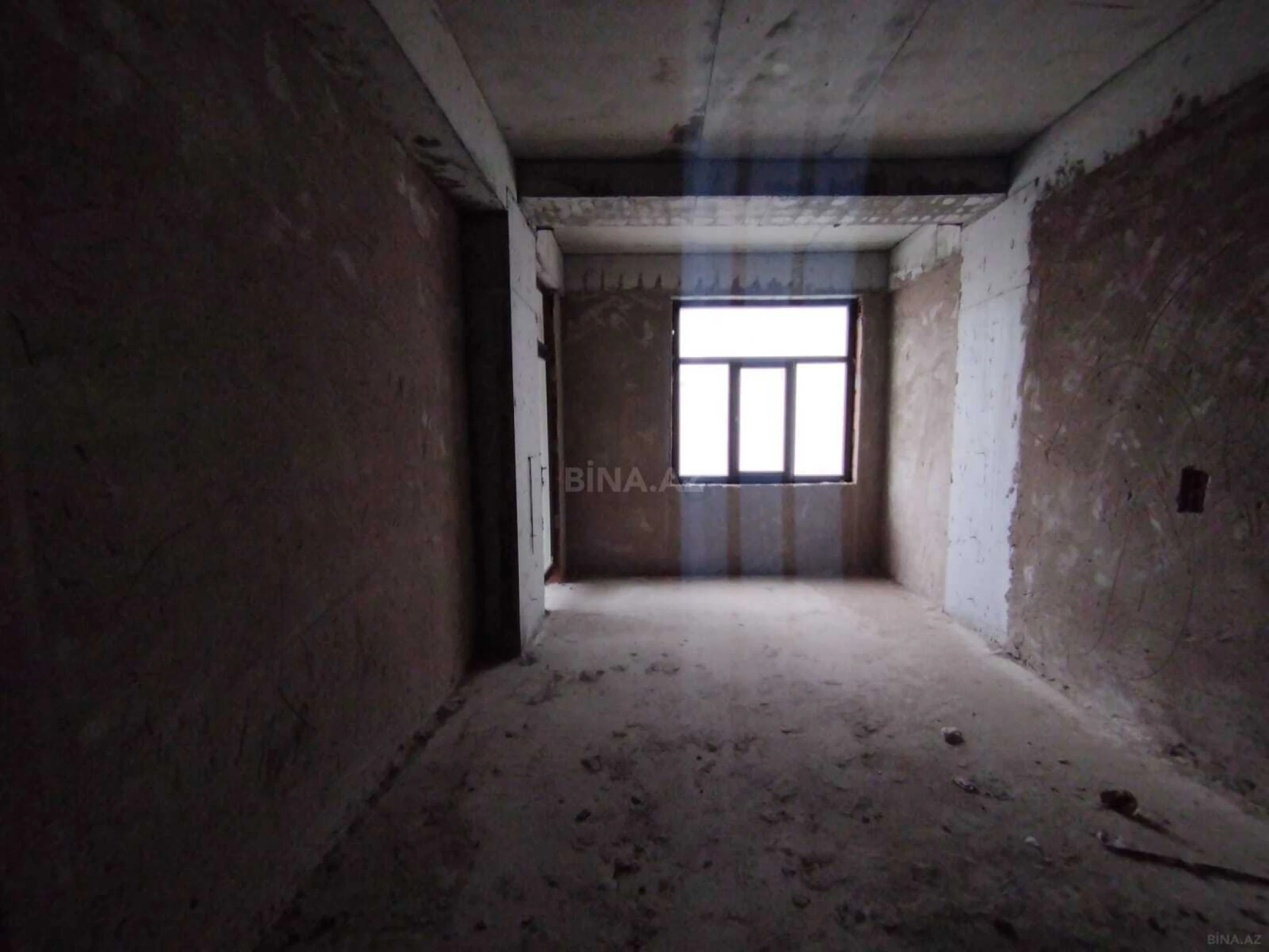 Satılır 3 otaqlı mənzil 134 m²