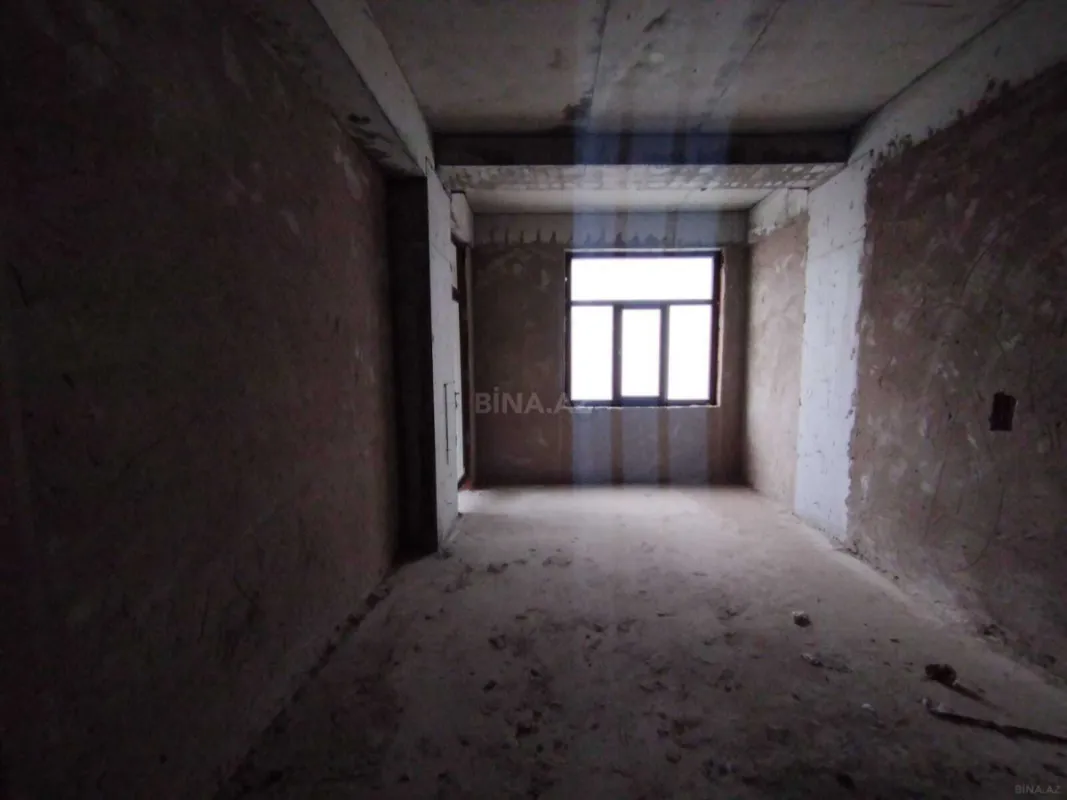 Satılır 3 otaqlı mənzil 134 m²