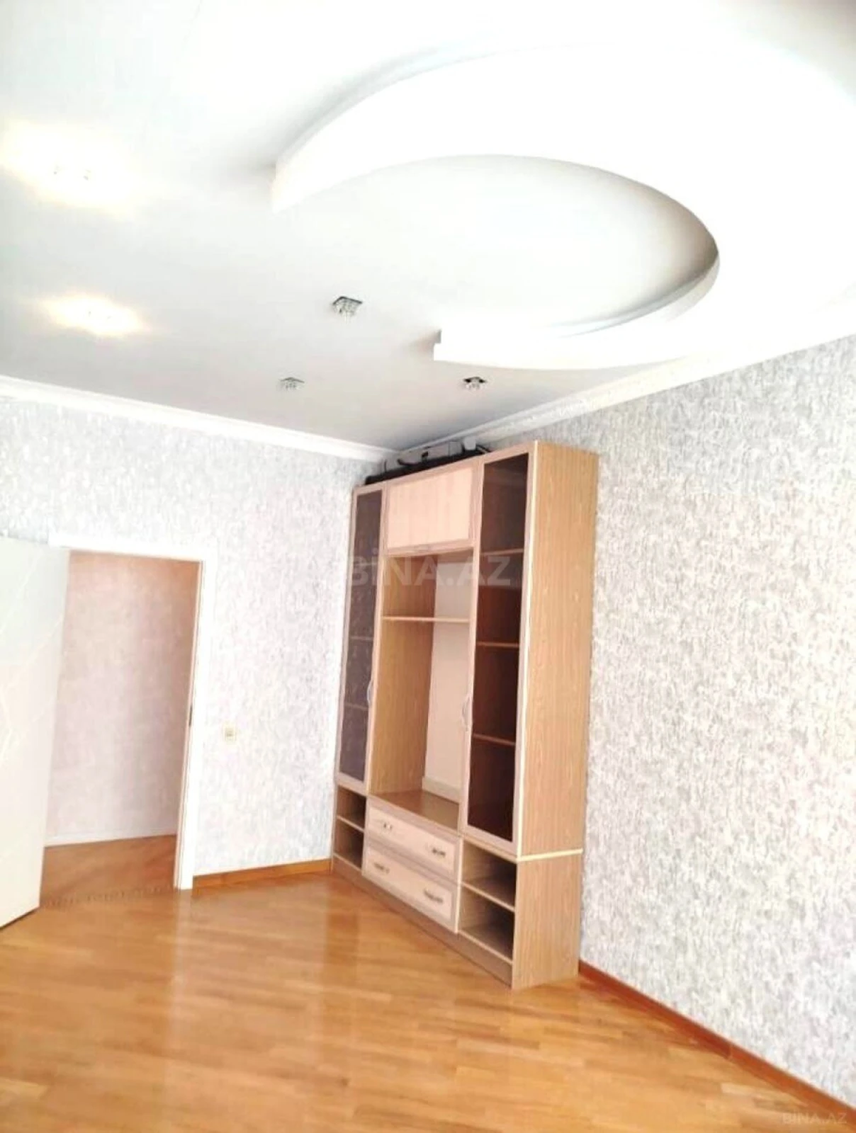 Kirayə verilir 3 otaqlı mənzil 120 m²