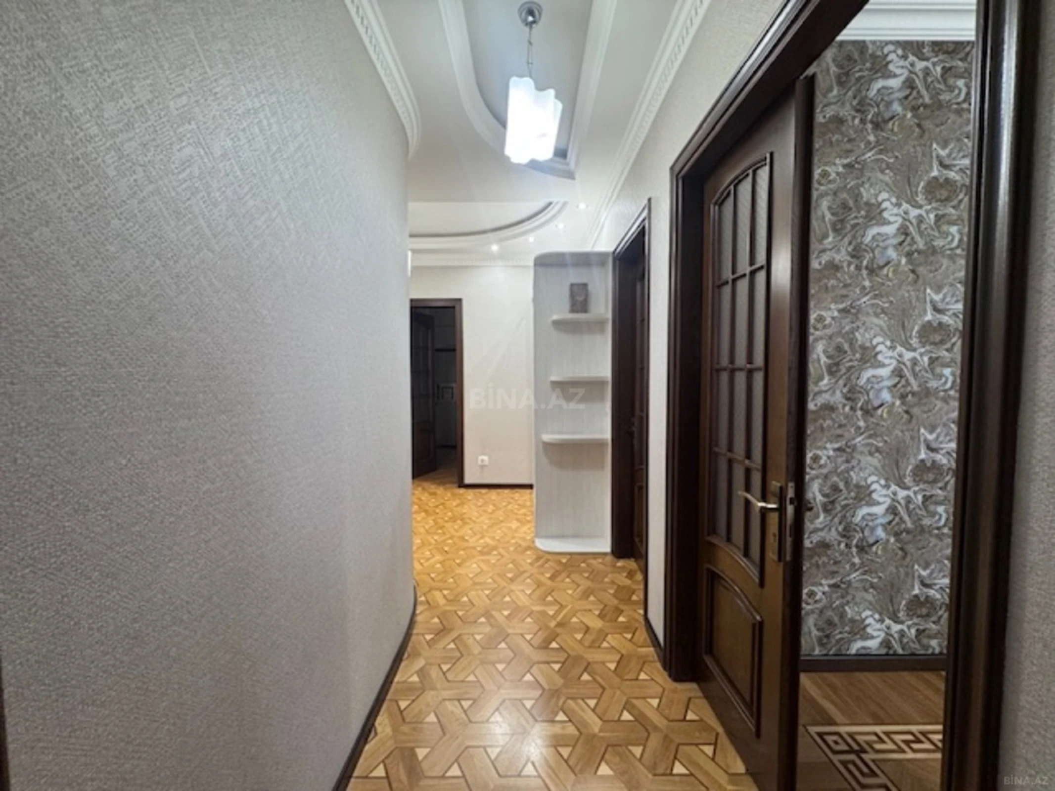 Satılır 3 otaqlı mənzil 120 m²