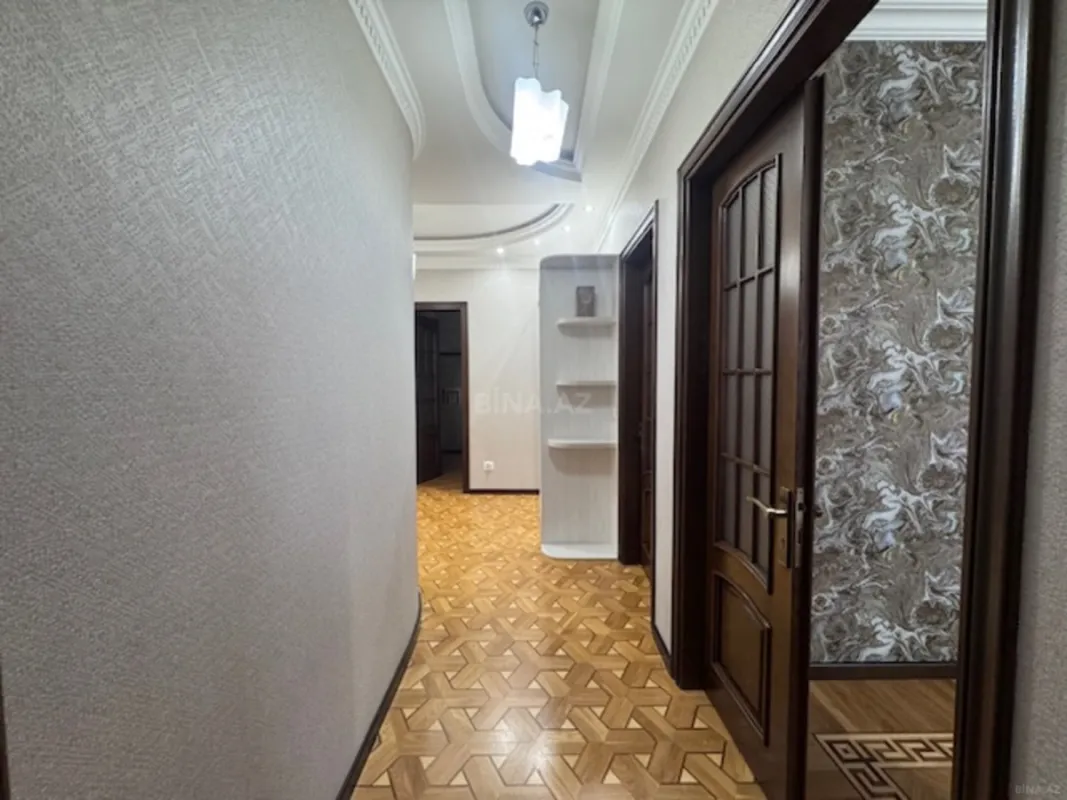 Satılır 3 otaqlı mənzil 120 m²