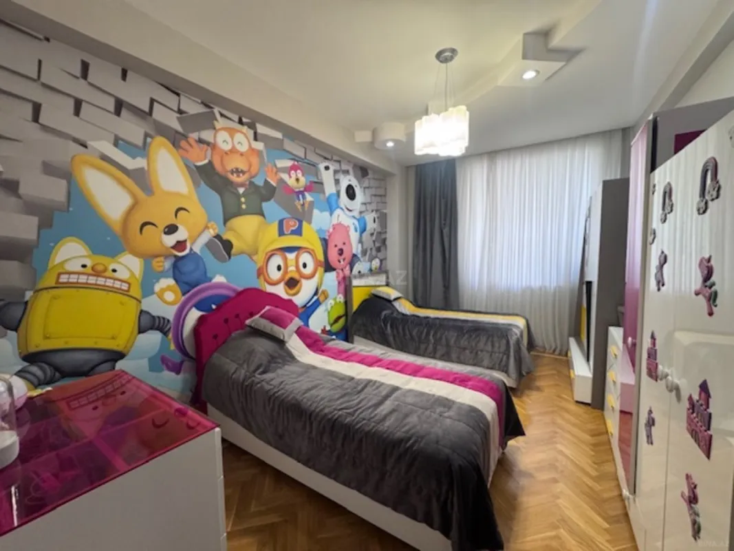 Satılır 3 otaqlı mənzil 120 m²