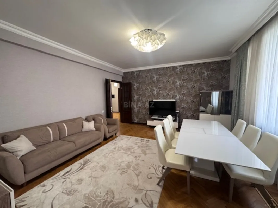Satılır 3 otaqlı mənzil 120 m²