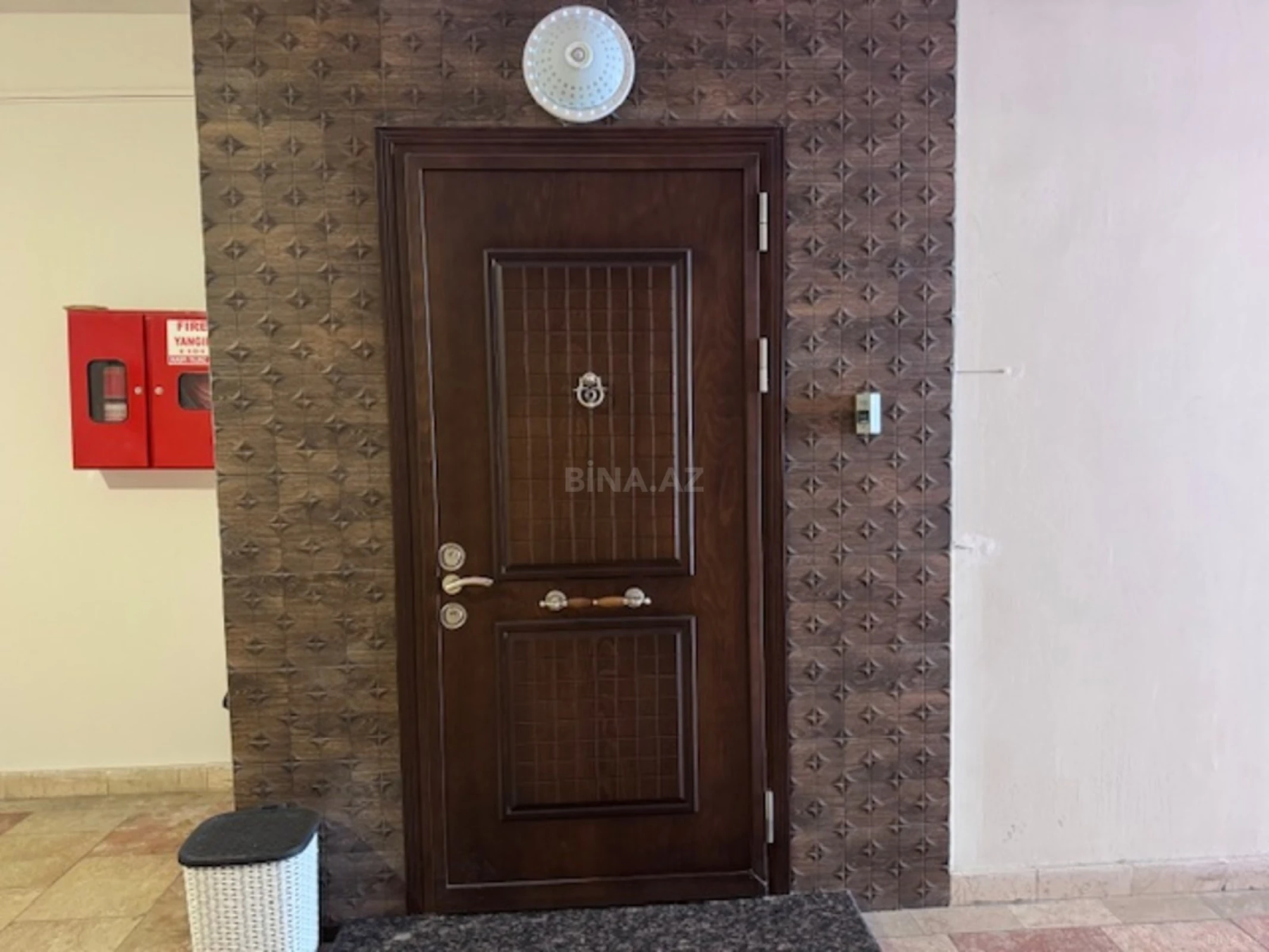 Satılır 3 otaqlı mənzil 120 m²
